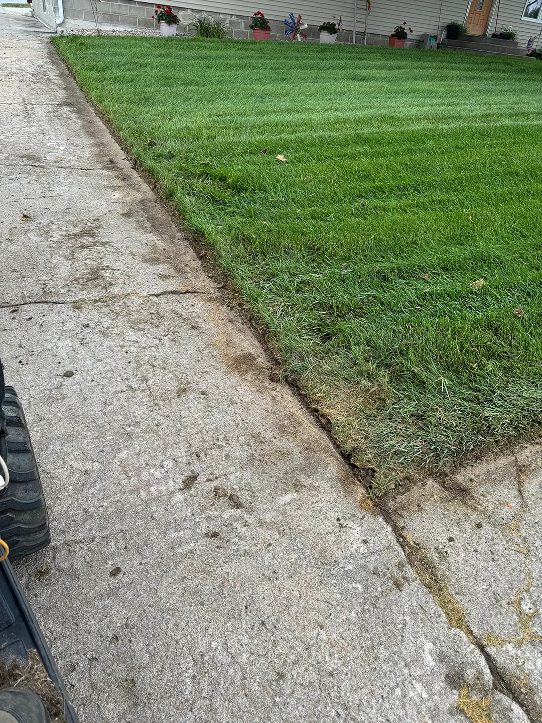 Edging services in Battle Creek, NE